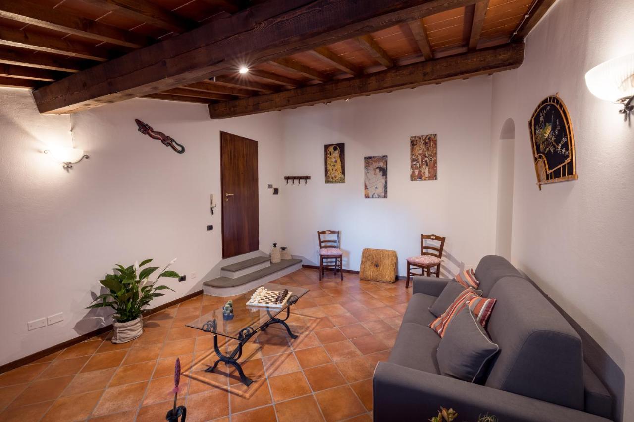 Tognazzi Casa Vacanze - Casa Vico Zambra Exteriér fotografie